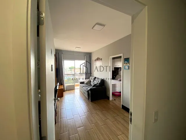 Apartamento 2 quartos e 1 banheiro, à venda, no bairro Vila Zita em Ferraz de Vasconcelos