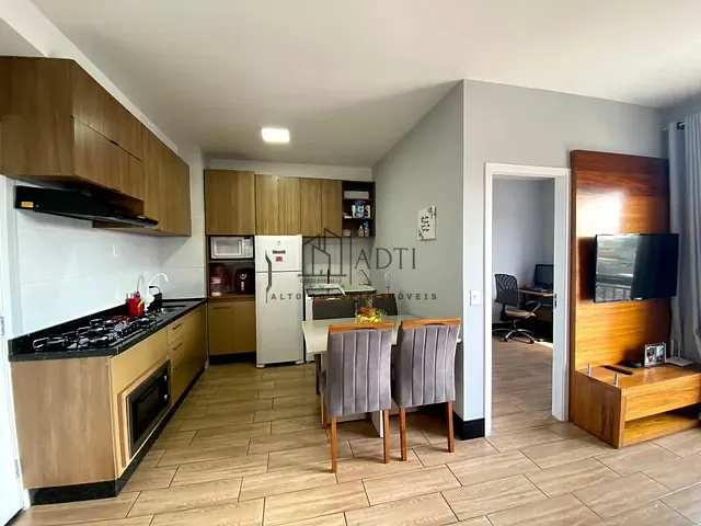 Apartamento 2 quartos e 1 banheiro, à venda, no bairro Vila Zita em Ferraz de Vasconcelos
