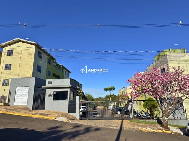 Apartamento 3 quartos e 1 banheiro, para alugar, no bairro Loteamento Residencial Villágio Di Roma em Apucarana