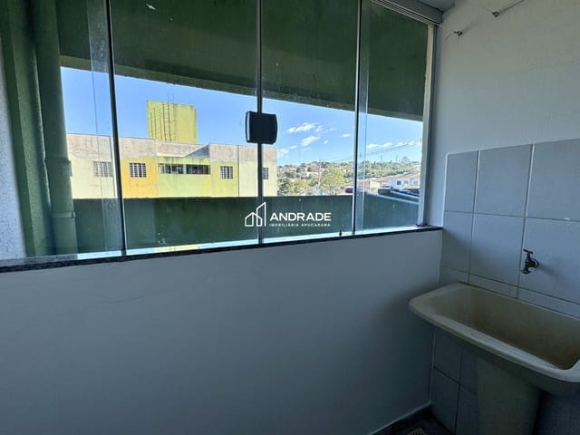 Apartamento 3 quartos e 1 banheiro, para alugar, no bairro Loteamento Residencial Villágio Di Roma em Apucarana
