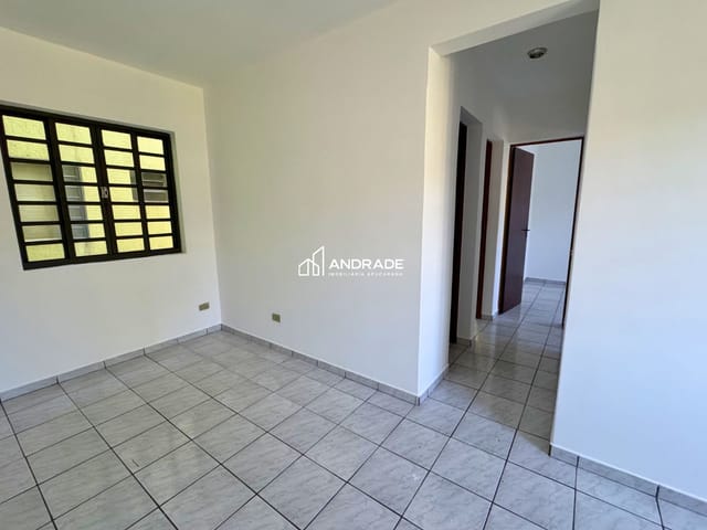 Apartamento 3 quartos e 1 banheiro, para alugar, no bairro Loteamento Residencial Villágio Di Roma em Apucarana