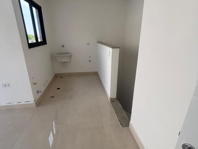 Apartamento 2 quartos e 2 banheiros, à venda, no bairro Utinga em Santo André