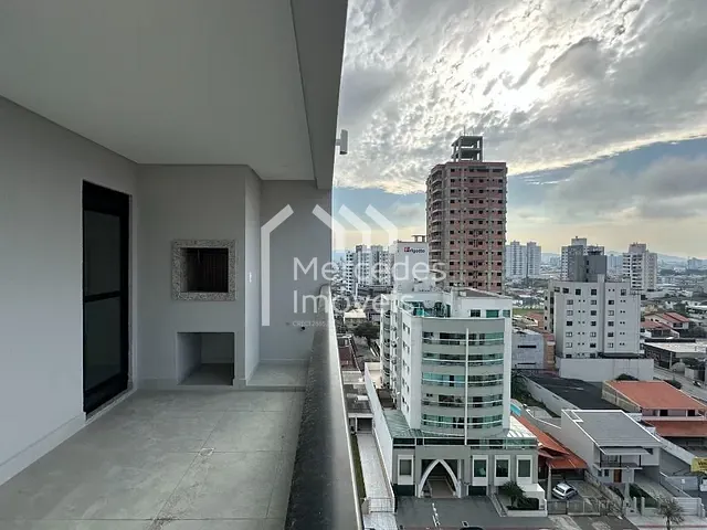 Apartamento com 125m² 3 quartos e 2 banheiros, à venda, no bairro Vila Operaria em Itajaí