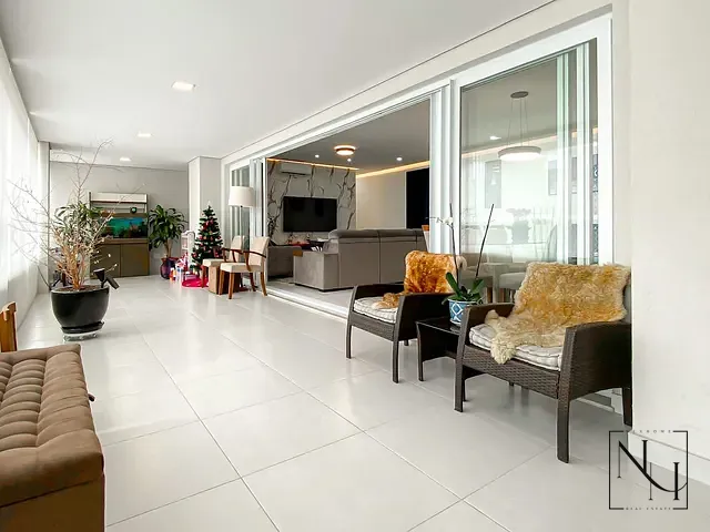 Apartamento com 250m² 4 quartos e 6 banheiros, à venda, no bairro Chácara Santo Antônio em São Paulo