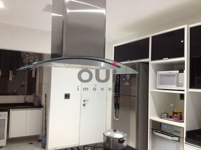 Apartamento com 216m² 3 quartos e 5 banheiros, à venda, no bairro Cerqueira César em São Paulo
