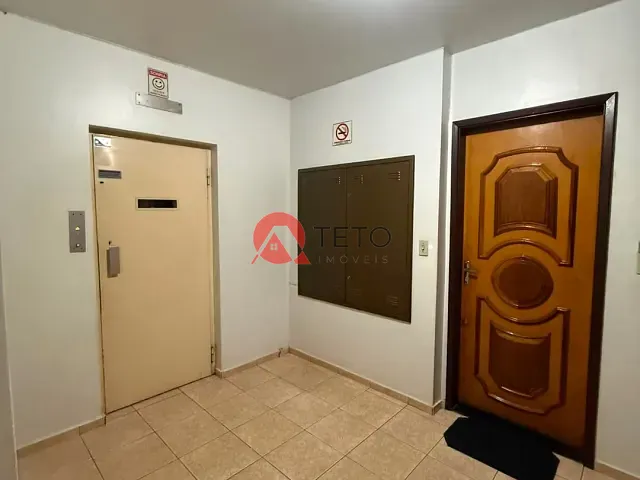 Apartamento 3 quartos e 2 banheiros, para alugar, no bairro Zona 07 em Maringá