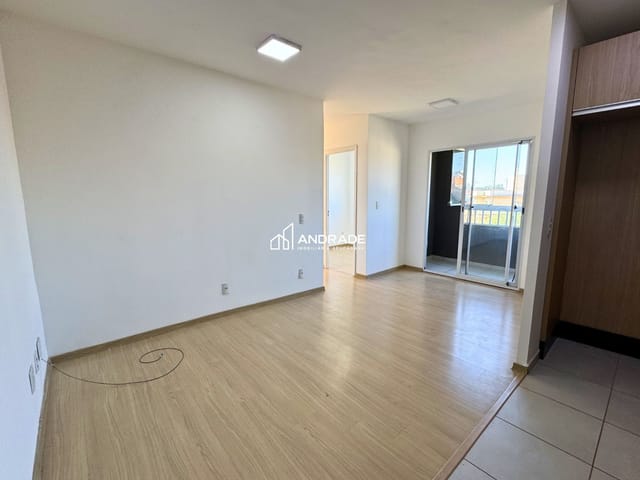 Apartamento 3 quartos e 1 banheiro, para alugar, no bairro Núcleo Habitacional Papa João Paulo I em Apucarana