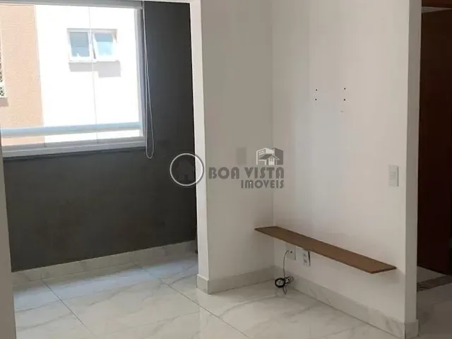 Apartamento 2 quartos e 1 banheiro, para alugar, no bairro Vila Urupês em Suzano