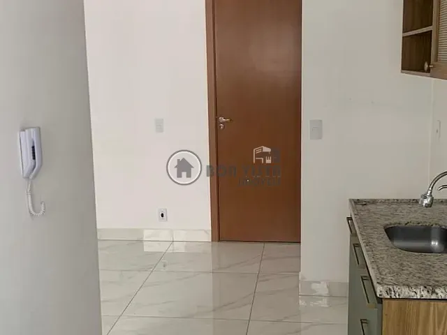 Apartamento 2 quartos e 1 banheiro, para alugar, no bairro Vila Urupês em Suzano