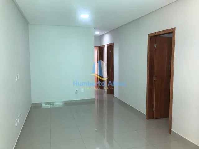 Apartamento 3 quartos e 1 banheiro, para alugar, no bairro Candeias em Vitória da Conquista