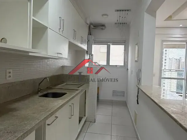Apartamento com 66m² 2 quartos e 2 banheiros, para alugar, no bairro Jardim em Santo André