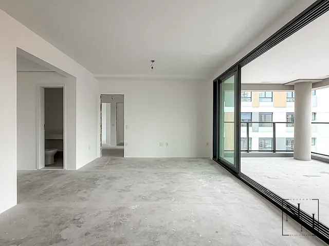 Apartamento com 194m² 4 quartos e 6 banheiros, à venda, no bairro Brooklin Paulista em São Paulo