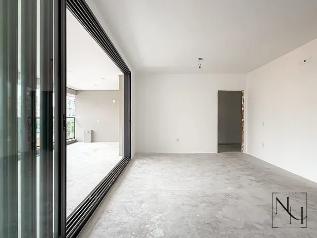 Apartamento com 194m² 4 quartos e 6 banheiros, à venda, no bairro Brooklin Paulista em São Paulo