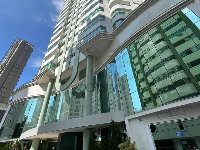 Apartamento 3 quartos e 3 banheiros, à venda, no bairro Pioneiros em Balneário Camboriú