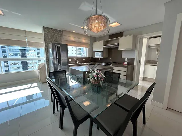 Apartamento 3 quartos e 3 banheiros, à venda, no bairro Pioneiros em Balneário Camboriú