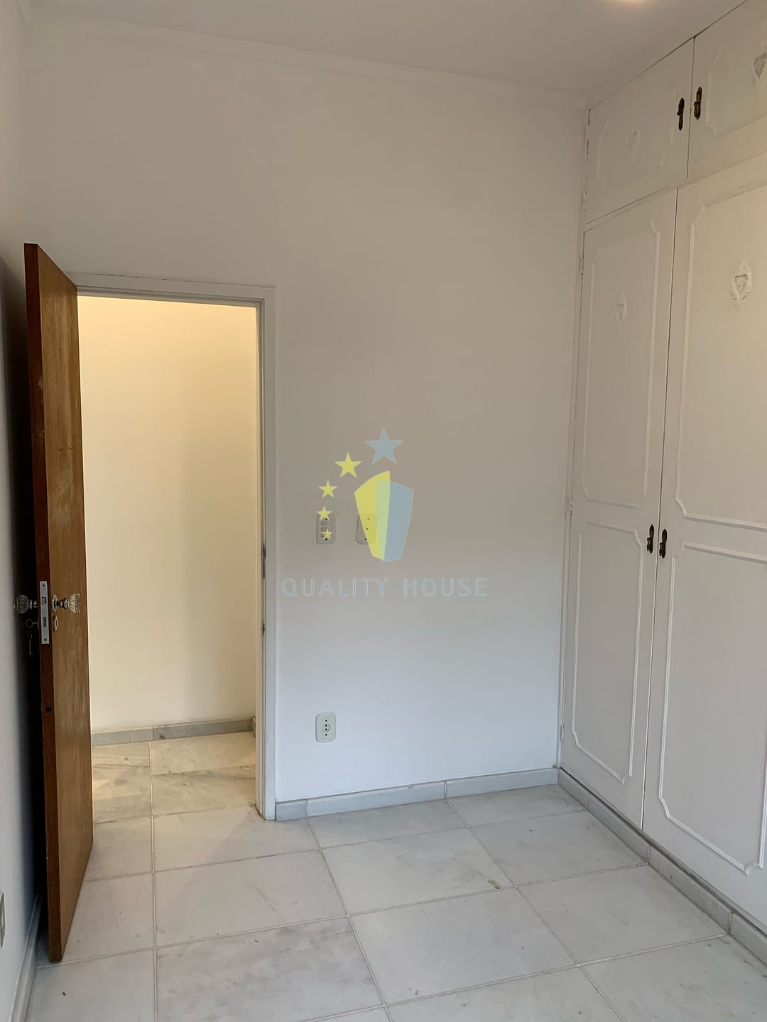 Apartamento para alugar com 1 quarto, 55m² - Foto 8