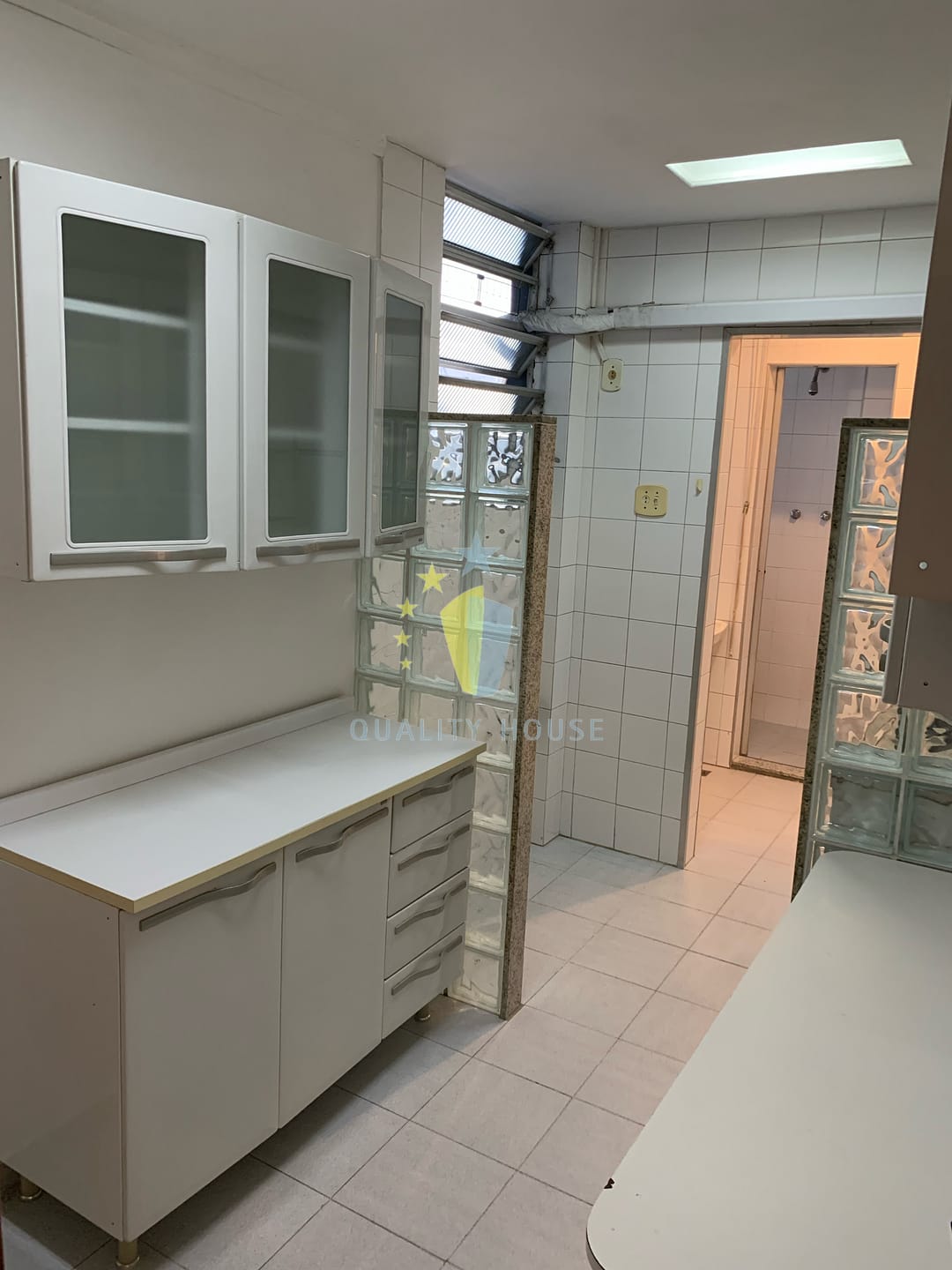 Apartamento para alugar com 1 quarto, 55m² - Foto 19