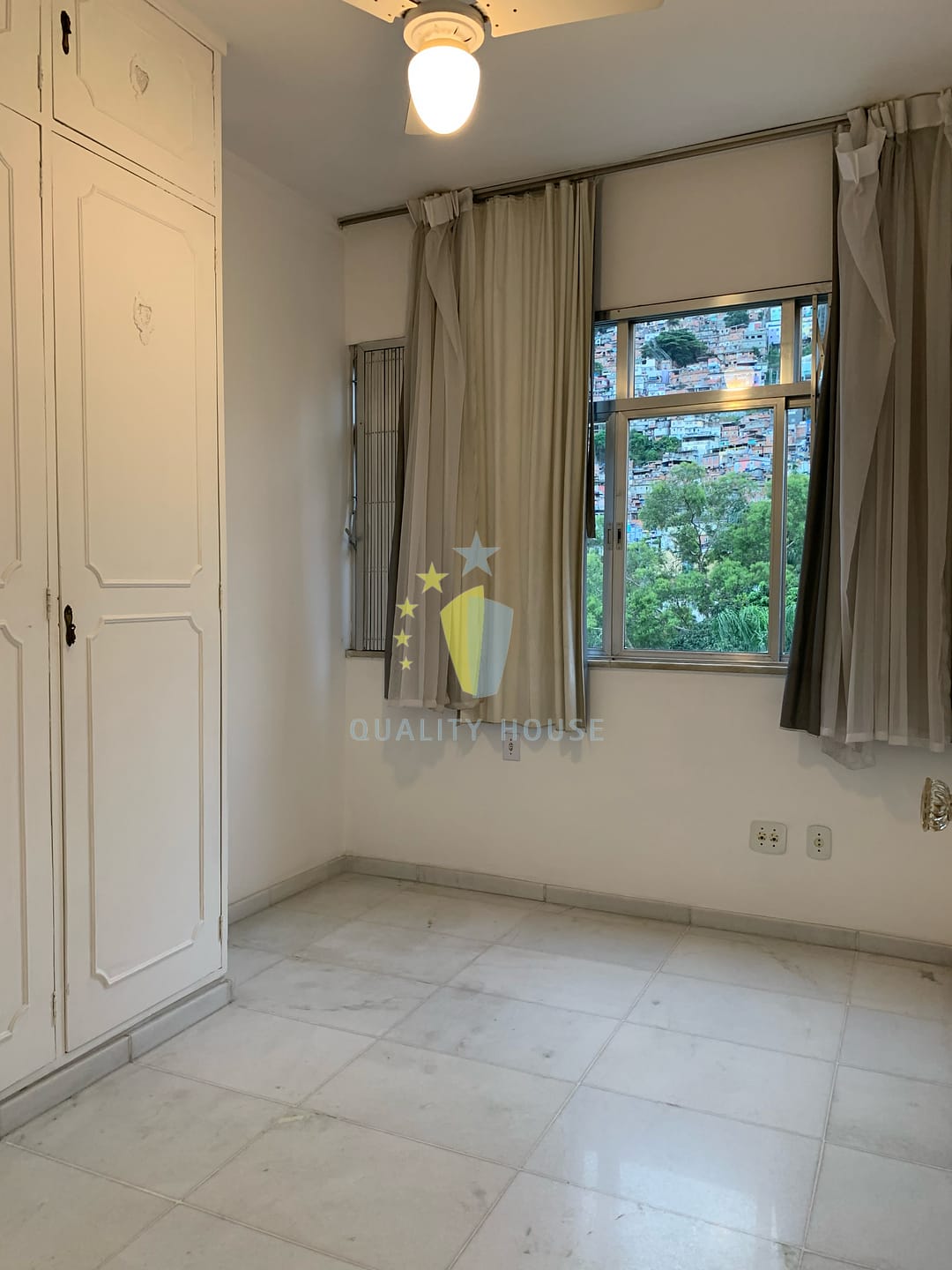 Apartamento para alugar com 1 quarto, 55m² - Foto 9