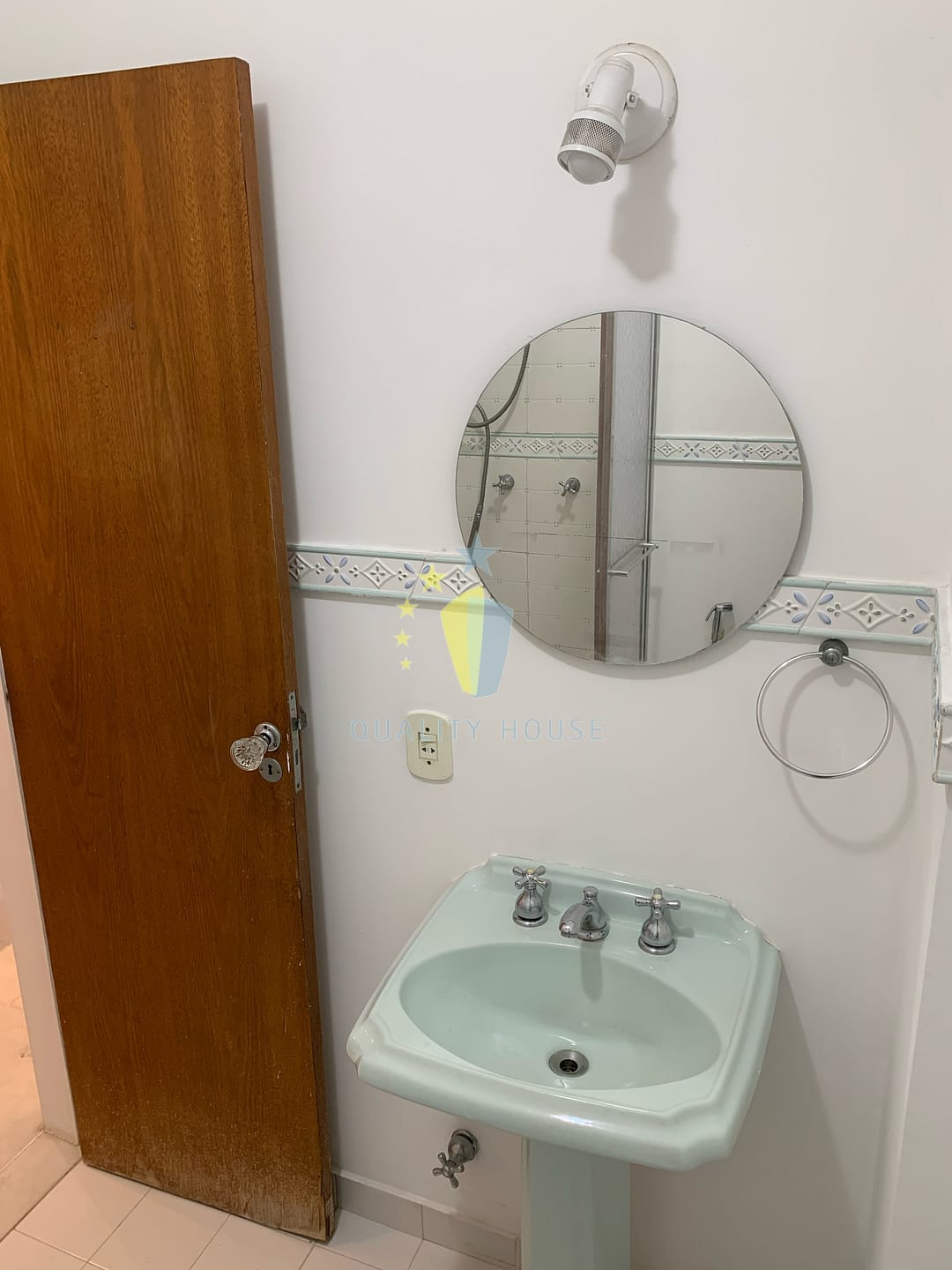 Apartamento para alugar com 1 quarto, 55m² - Foto 15