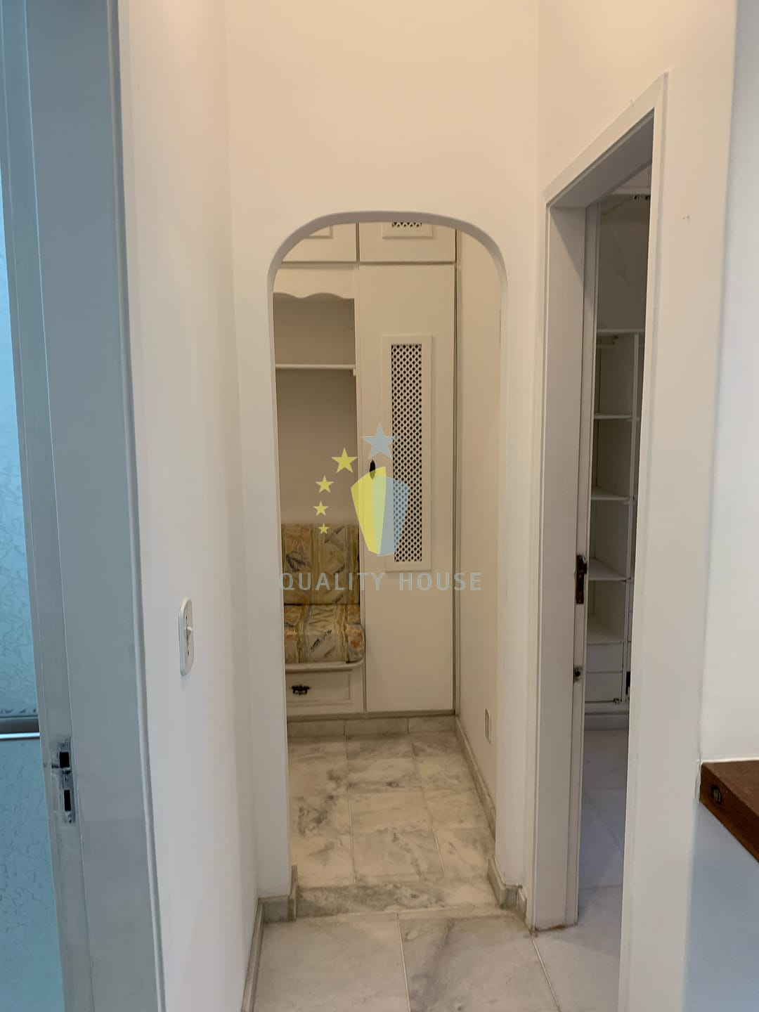 Apartamento para alugar com 1 quarto, 55m² - Foto 7