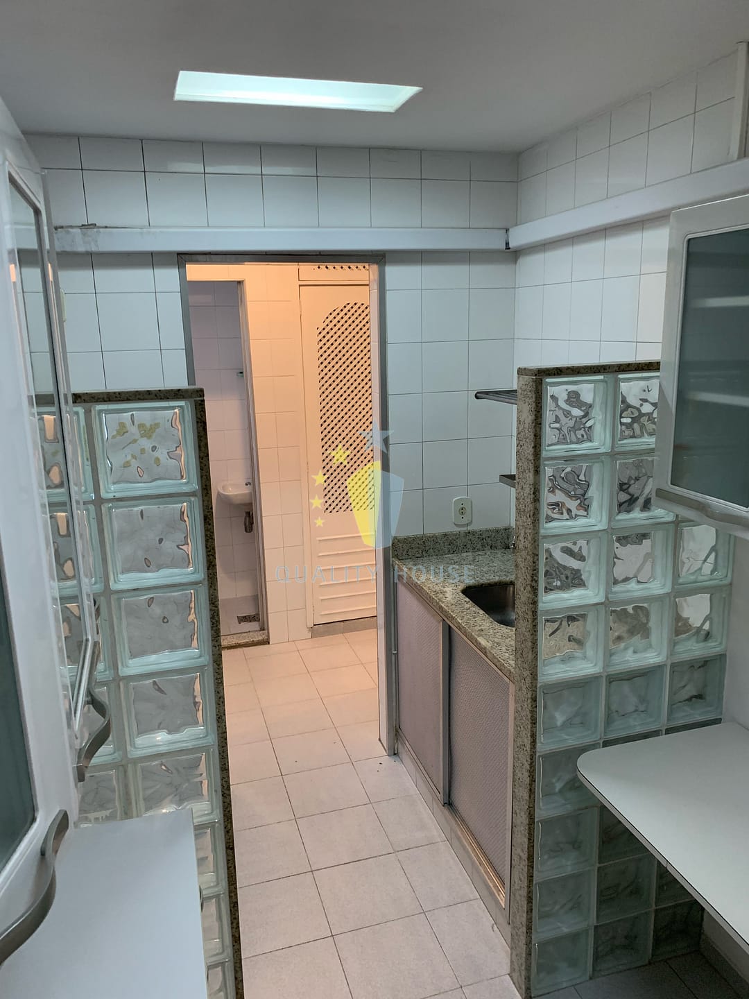 Apartamento para alugar com 1 quarto, 55m² - Foto 22