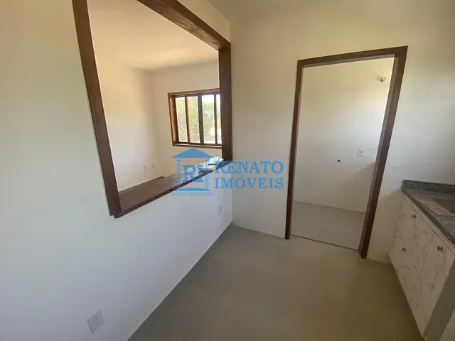 Apartamento 2 quartos e 1 banheiro, para alugar, no bairro Chácaras de Inoã (Inoã) em Maricá