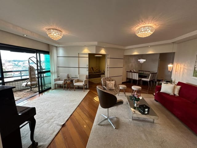 Apartamento 4 quartos e 3 banheiros, à venda, no bairro Centro em Franca