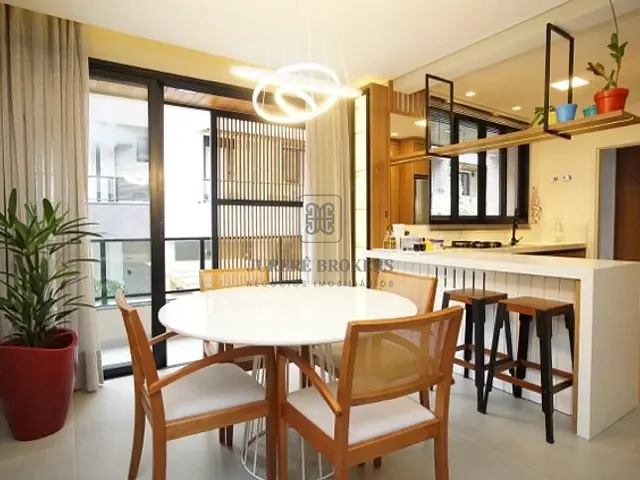 Apartamento 2 quartos e 3 banheiros, à venda, no bairro Jurerê em Florianópolis