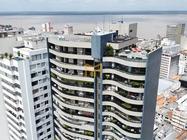 Apartamento com 512m² 4 quartos e 5 banheiros, à venda, no bairro Campina em Belém