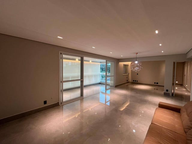 Apartamento com 143m² 3 quartos e 2 banheiros, à venda, no bairro Jardim Goiás em Goiânia