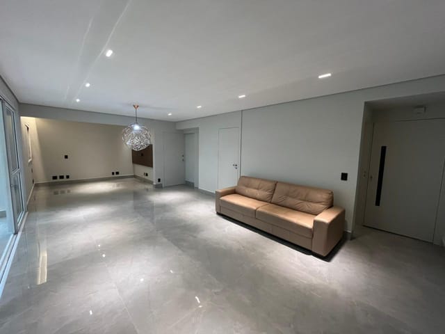 Apartamento com 143m² 3 quartos e 2 banheiros, à venda, no bairro Jardim Goiás em Goiânia