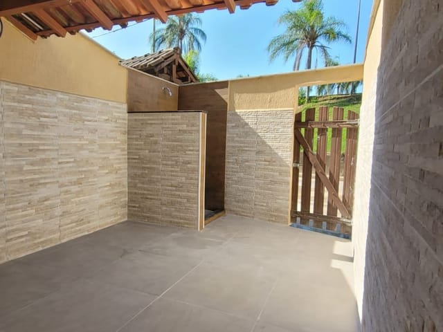 Apartamento 2 quartos e 2 banheiros, à venda, no bairro Jardim Campomar em Rio das Ostras