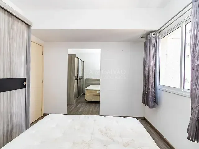 Apartamento com 48m² 1 quarto e 1 banheiro, à venda, no bairro Centro em Curitiba
