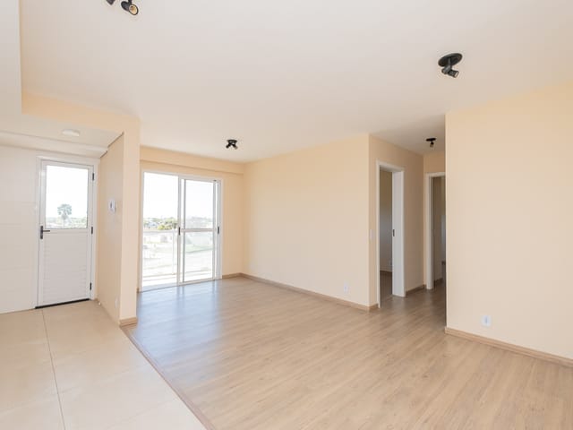 Foto do Apartamento - Apartamento de 2 dormitórios com 1 vaga de garagem disponível para aluguel no centro de Pelotas RS, excelente localização e praticidade | UP Imóveis
