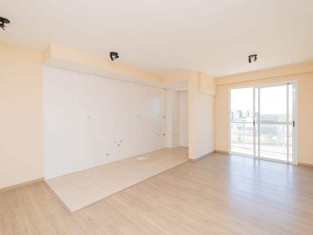 Foto do Apartamento - Apartamento de 2 dormitórios com 1 vaga de garagem disponível para aluguel no centro de Pelotas RS, excelente localização e praticidade | UP Imóveis