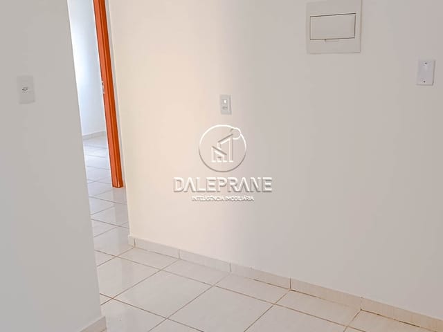 Apartamento 2 quartos e 1 banheiro, à venda, no bairro Mansões Pôr do Sol em Águas Lindas de Goiás
