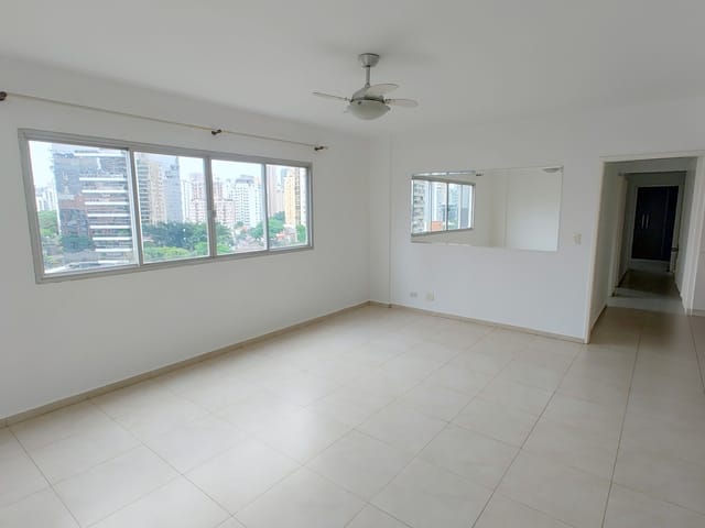 Apartamento 3 quartos e 2 banheiros, para alugar, no bairro Vila Olímpia em São Paulo