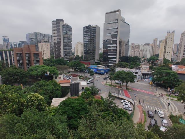 Apartamento 3 quartos e 2 banheiros, para alugar, no bairro Vila Olímpia em São Paulo