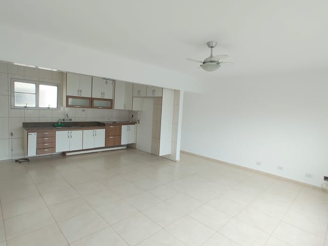 Apartamento 3 quartos e 2 banheiros, para alugar, no bairro Vila Olímpia em São Paulo