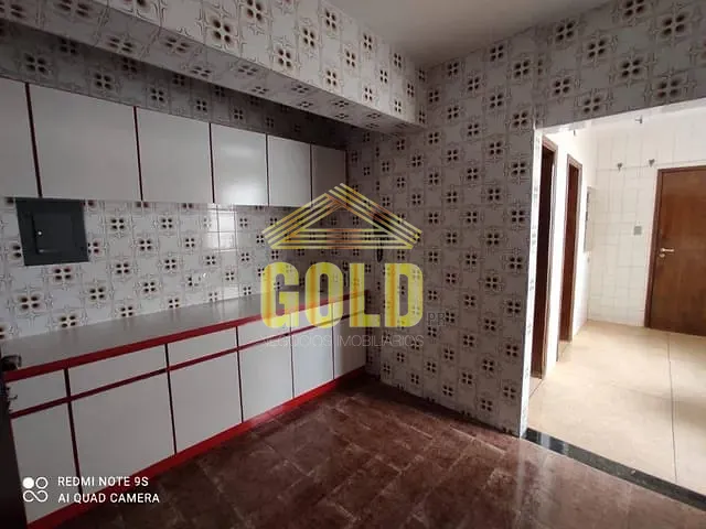 Apartamento com 143m² 3 quartos e 2 banheiros, à venda, no bairro Centro em Londrina