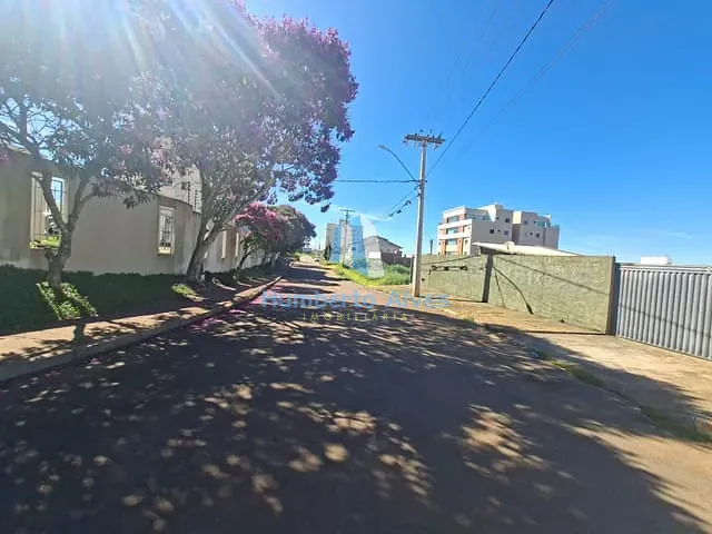 Apartamento 2 quartos e 1 banheiro, para alugar, no bairro Candeias em Vitória da Conquista