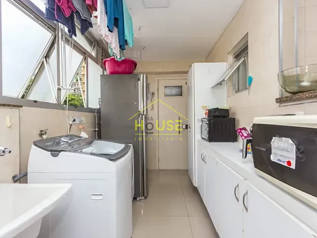 Apartamento com 220m² 3 quartos e 2 banheiros, à venda, no bairro Santa Cecília em São Paulo