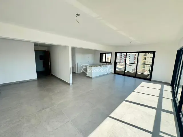Apartamento 3 quartos e 4 banheiros, à venda, no bairro Setor Oeste em Goiânia