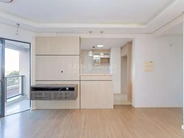 Apartamento com 60m² 2 quartos e 2 banheiros, à venda, no bairro Capão Raso em Curitiba