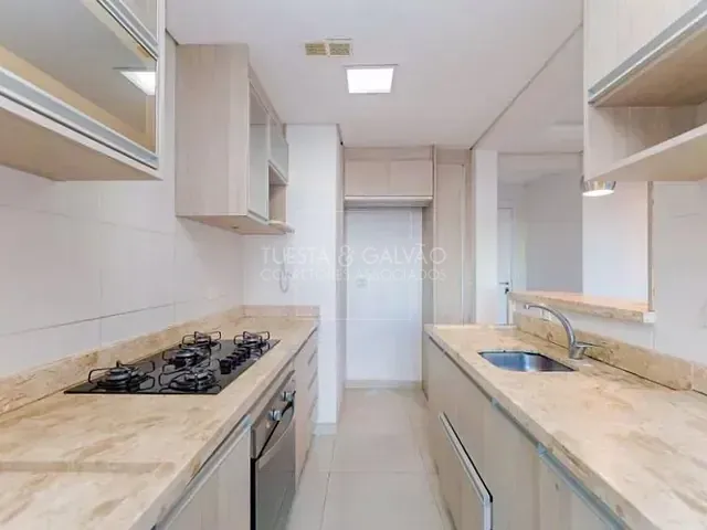 Apartamento com 60m² 2 quartos e 2 banheiros, à venda, no bairro Capão Raso em Curitiba