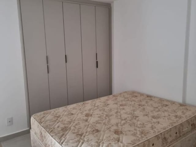 Apartamento 1 quarto e 1 banheiro, à venda, no bairro Centro em Juiz de Fora