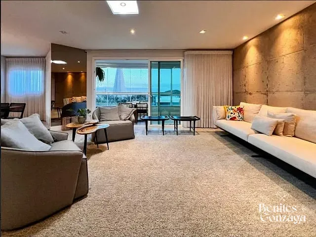 Apartamento com 410m² 3 quartos e 4 banheiros, à venda, no bairro Zona 01 em Maringá