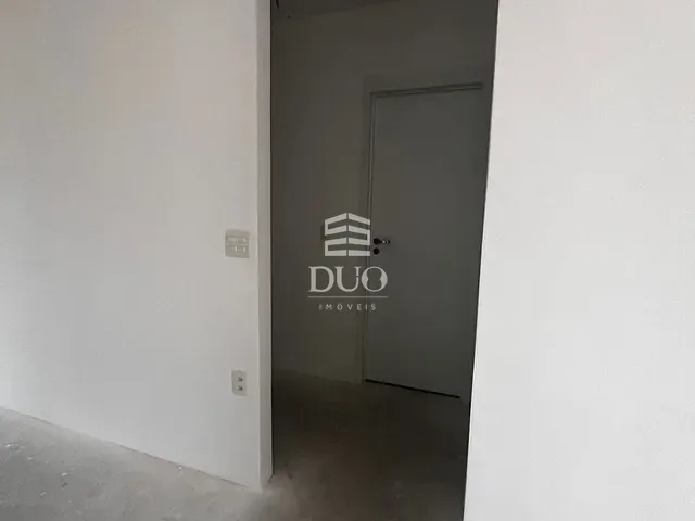 Apartamento à venda, no bairro Alphaville Empresarial em Barueri