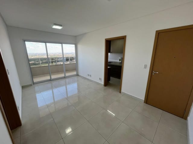 Apartamento com 91m² 3 quartos e 1 banheiro, para alugar, no bairro Jardim Goiás em Goiânia