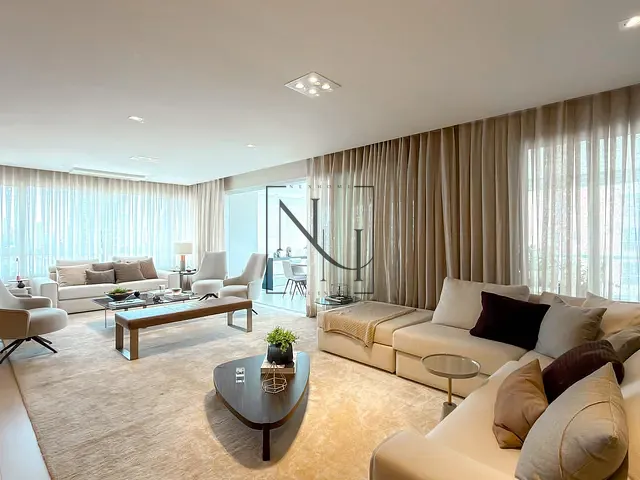 Apartamento com 225m² 3 quartos e 5 banheiros, à venda, no bairro Cidade Monções em São Paulo